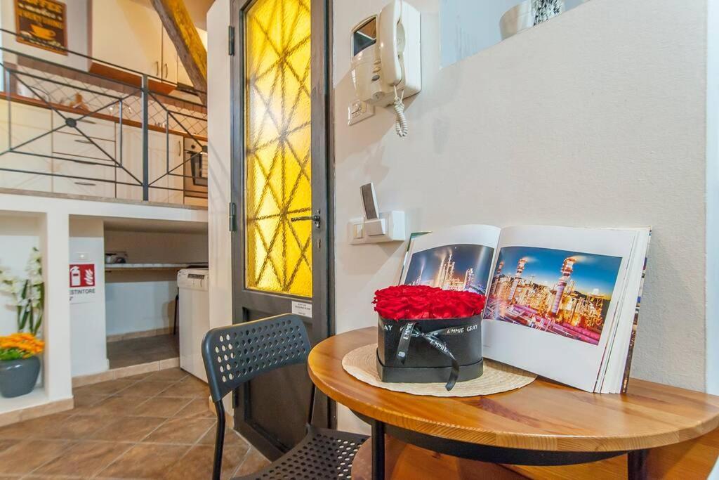 L'Antico Borgo Di Trastevere Rome Bagian luar foto
